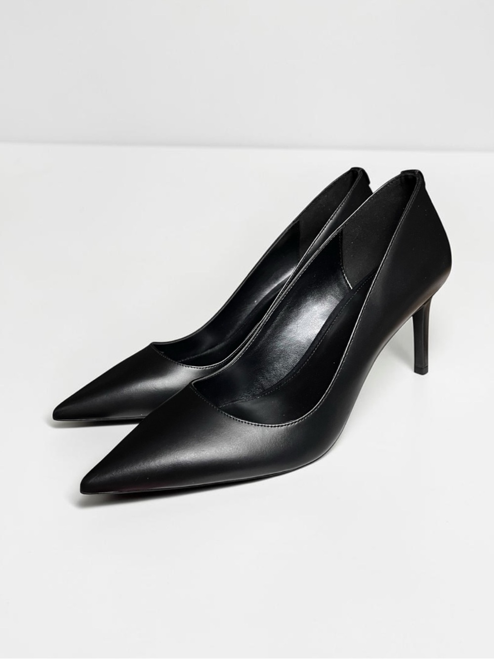 🌻NEW w/box Michael Kors Alina Flex Pump Black Leather Pointed Toe Stiletto 9.5